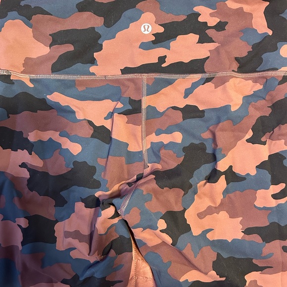 Lululemon Wunder Train High Rise - Picture 6 of 8